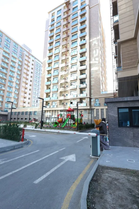Satılır 3 otaqlı mənzil 107 m²