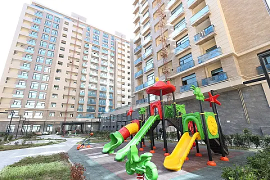 Satılır 3 otaqlı mənzil 107 m²
