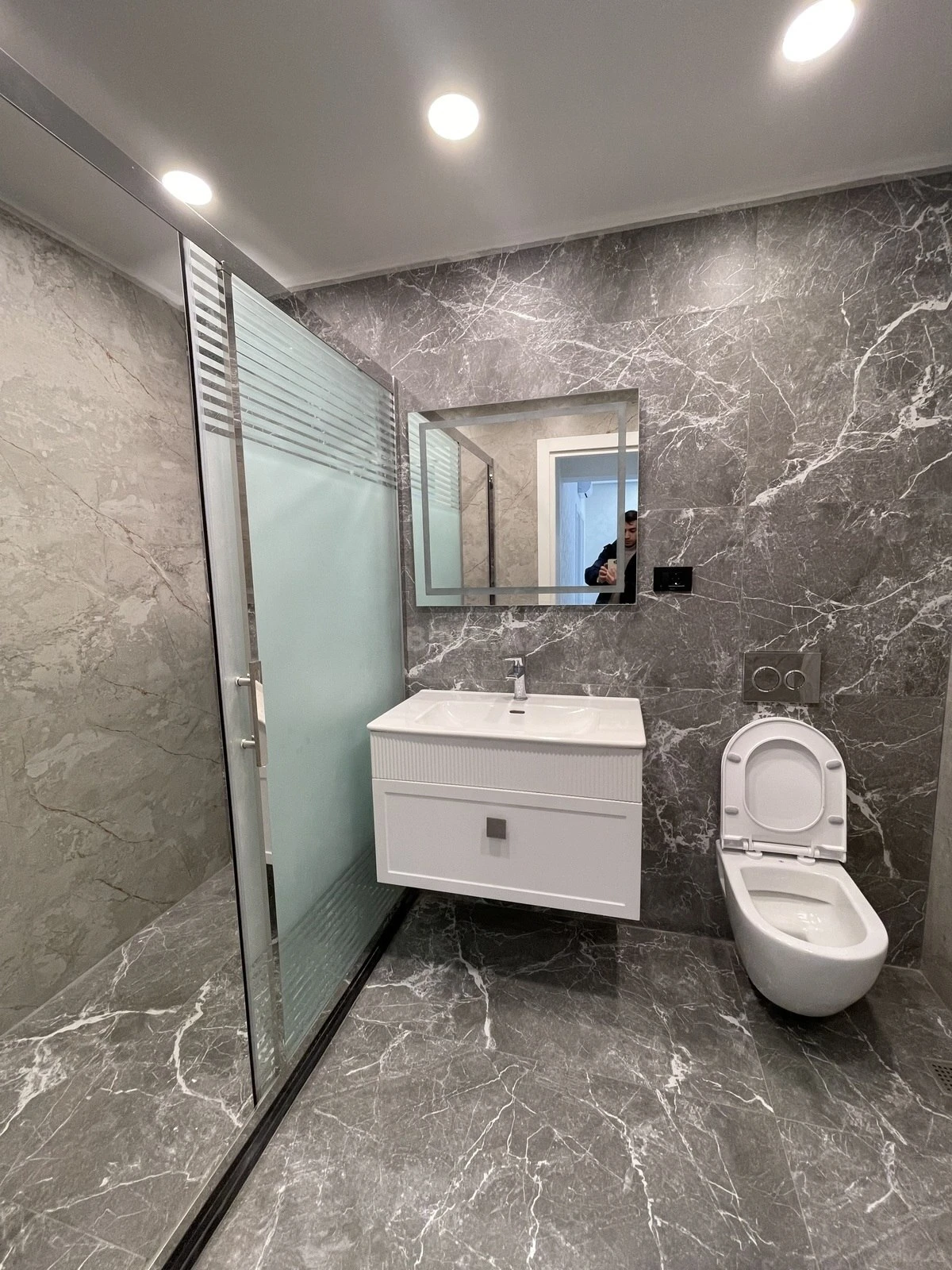 Satılır 3 otaqlı mənzil 115 m²