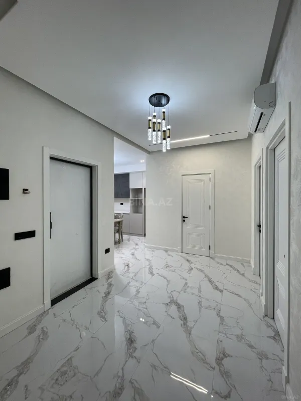 Satılır 3 otaqlı mənzil 115 m²