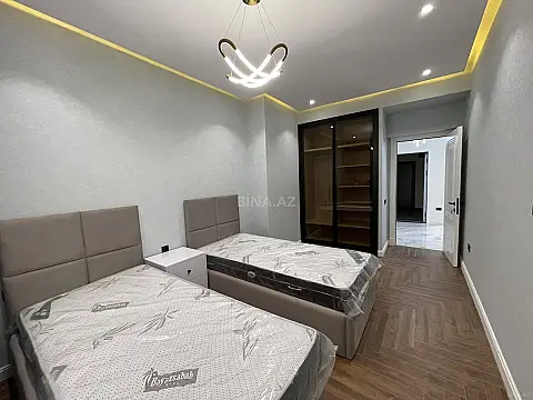 Satılır 3 otaqlı mənzil 115 m²