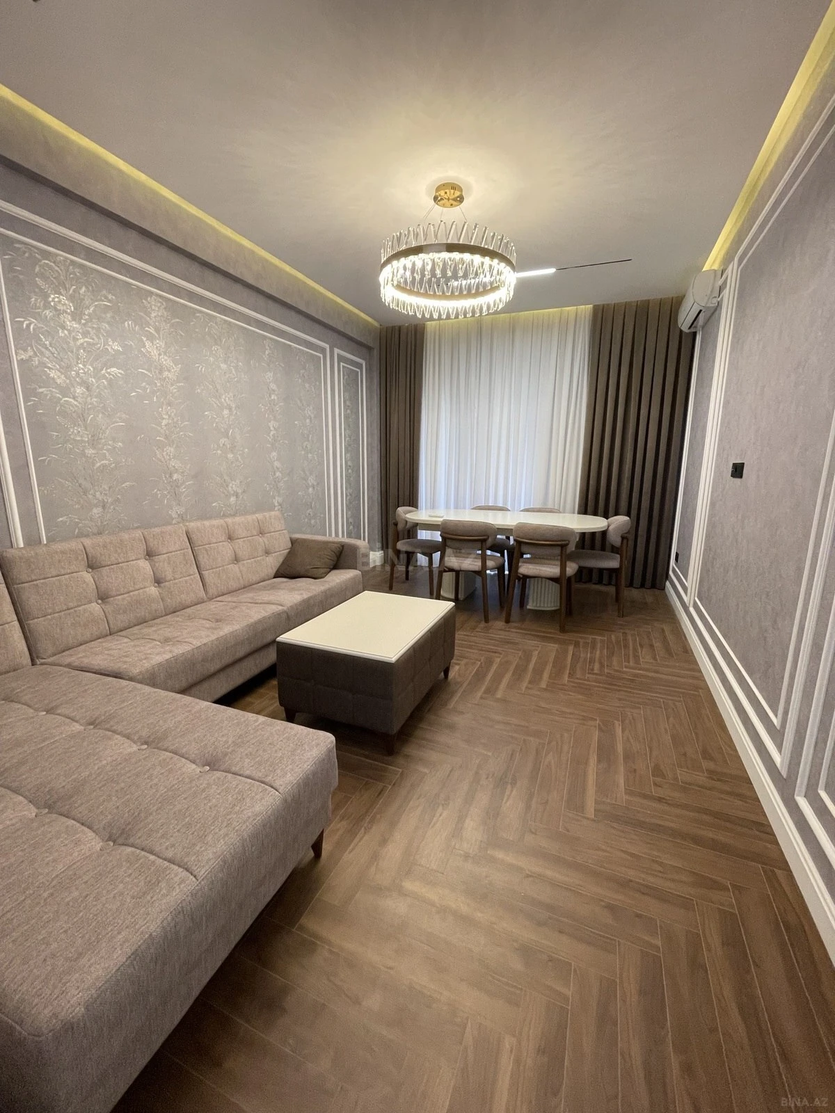Satılır 3 otaqlı mənzil 115 m²