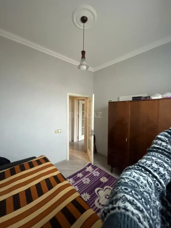 Satılır 5 otaqlı həyət evi 150 m²
