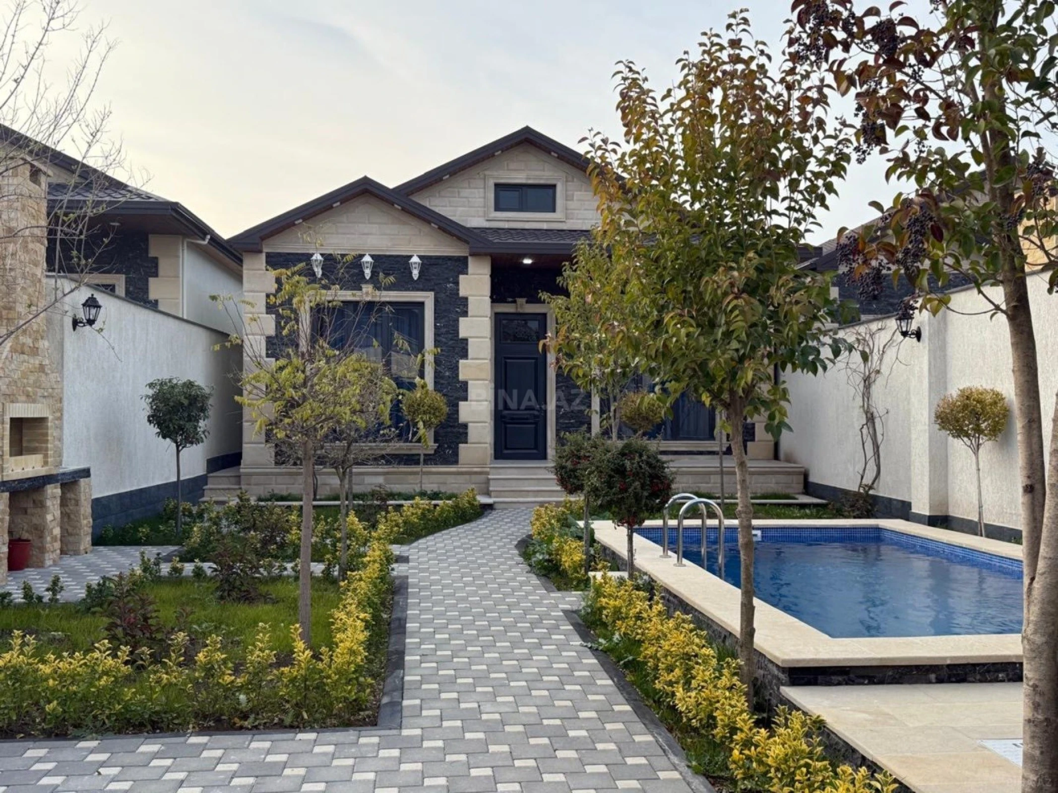 Kirayə verilir 4 otaqlı həyət evi 180 m²