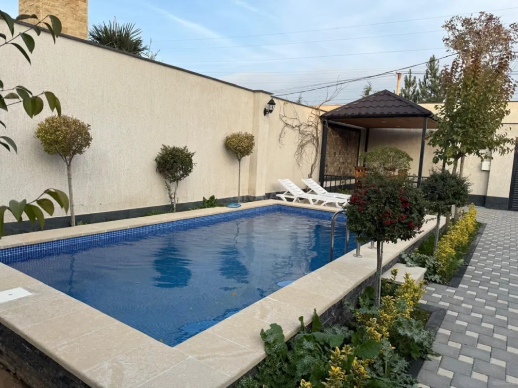Kirayə verilir 4 otaqlı həyət evi 180 m²