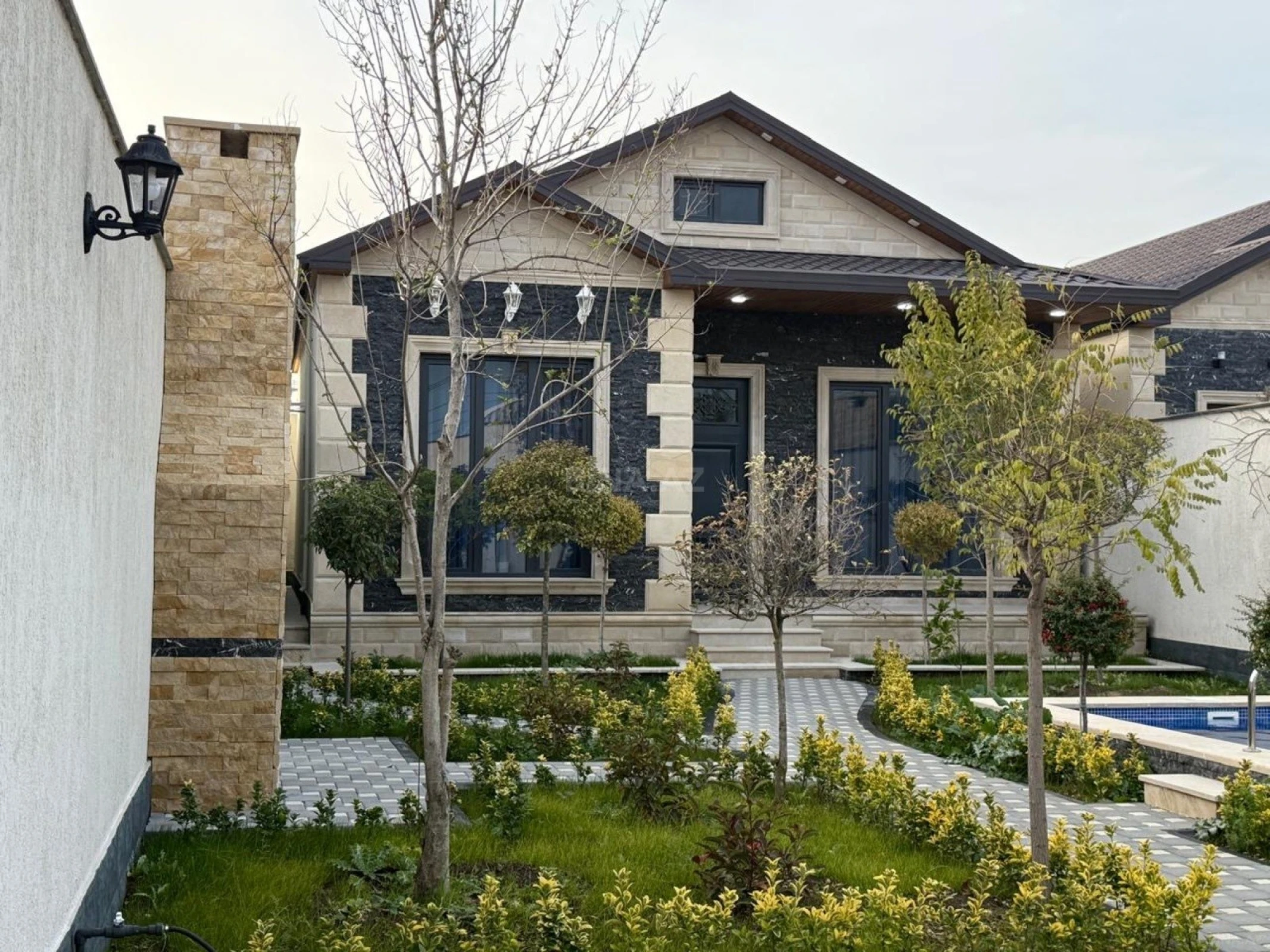 Kirayə verilir 4 otaqlı həyət evi 180 m²