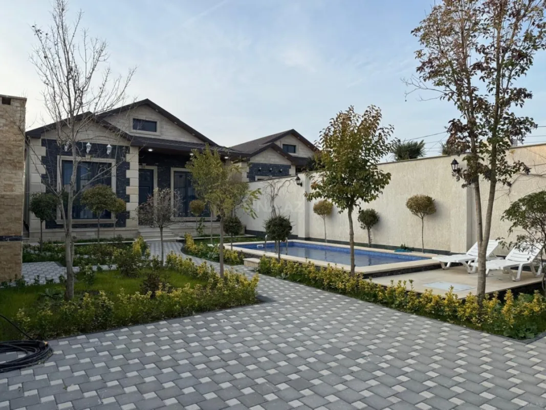 Kirayə verilir 4 otaqlı həyət evi 180 m²