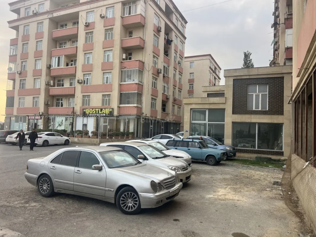 Satılır obyekt 140 m²