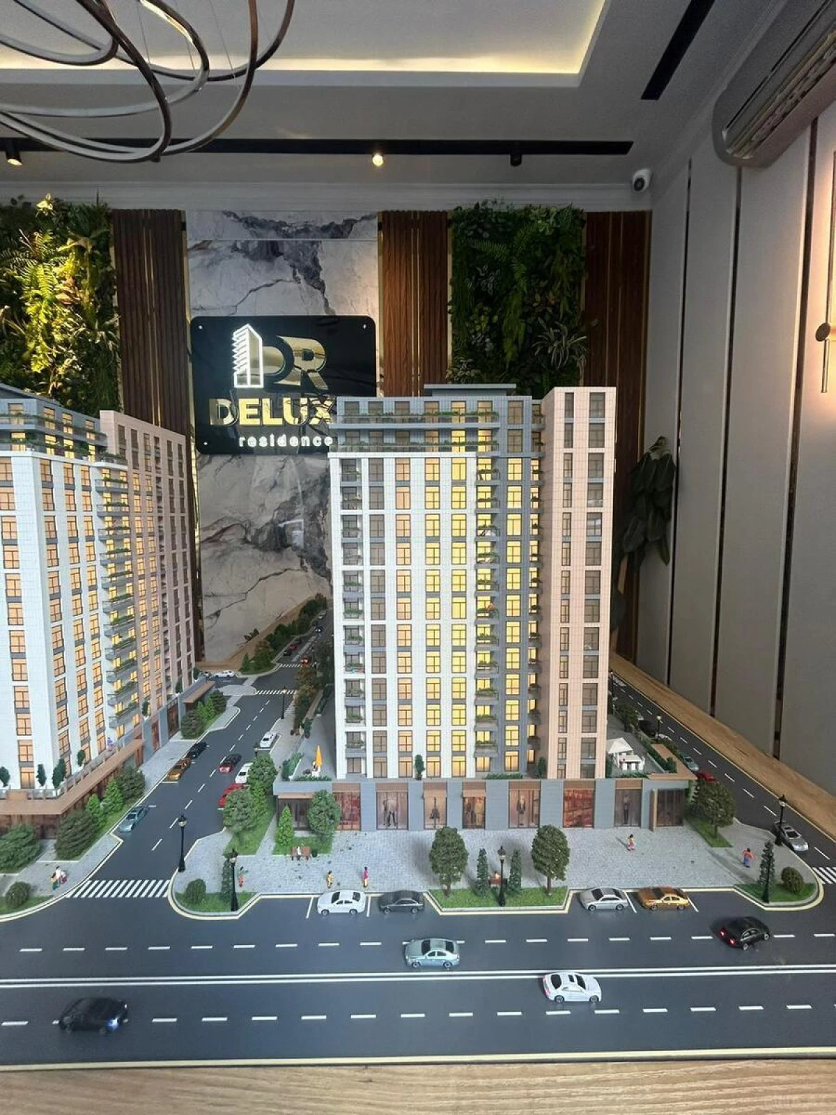Satılır 3 otaqlı mənzil 167 m²