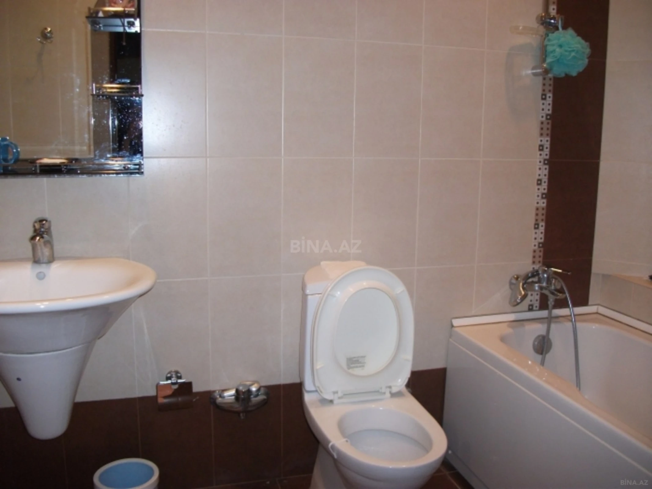 Satılır 2 otaqlı mənzil 85 m²