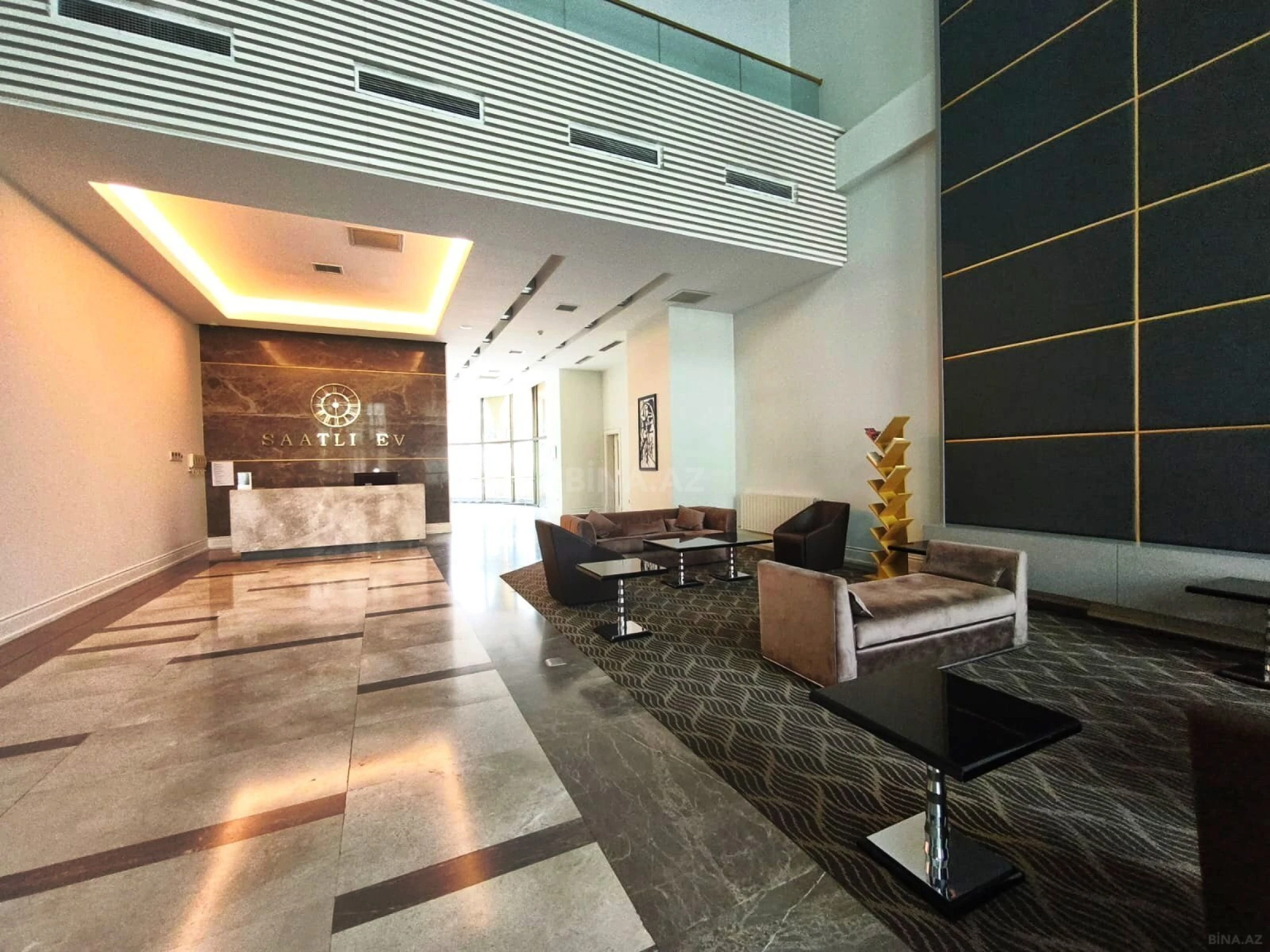 Satılır 4 otaqlı mənzil 210 m²