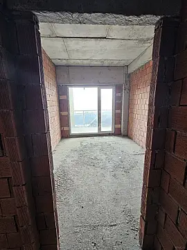 Satılır 4 otaqlı mənzil 166.5 m²