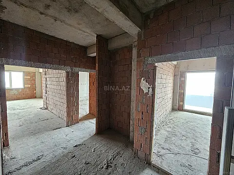 Satılır 4 otaqlı mənzil 166.5 m²