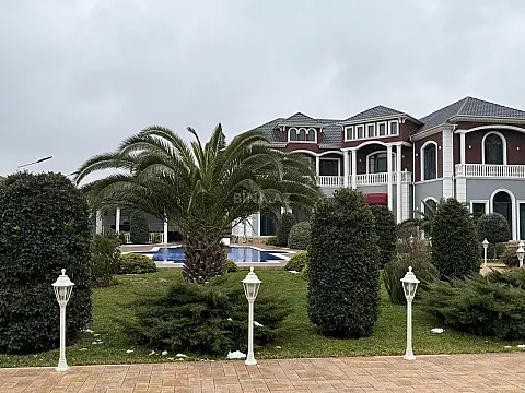 Kirayə verilir 7 otaqlı həyət evi 650 m² — Bakı, Mərdəkan 7 otaq 650.00 m²