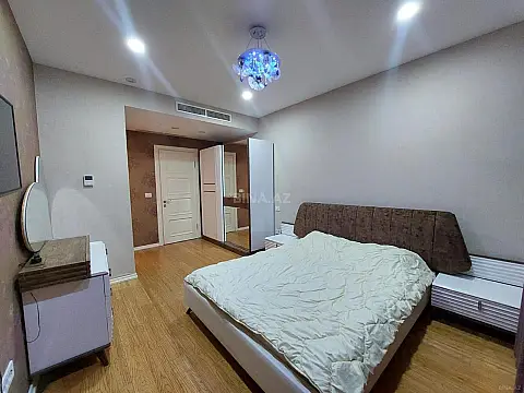 Kirayə verilir 2 otaqlı mənzil 100 m²