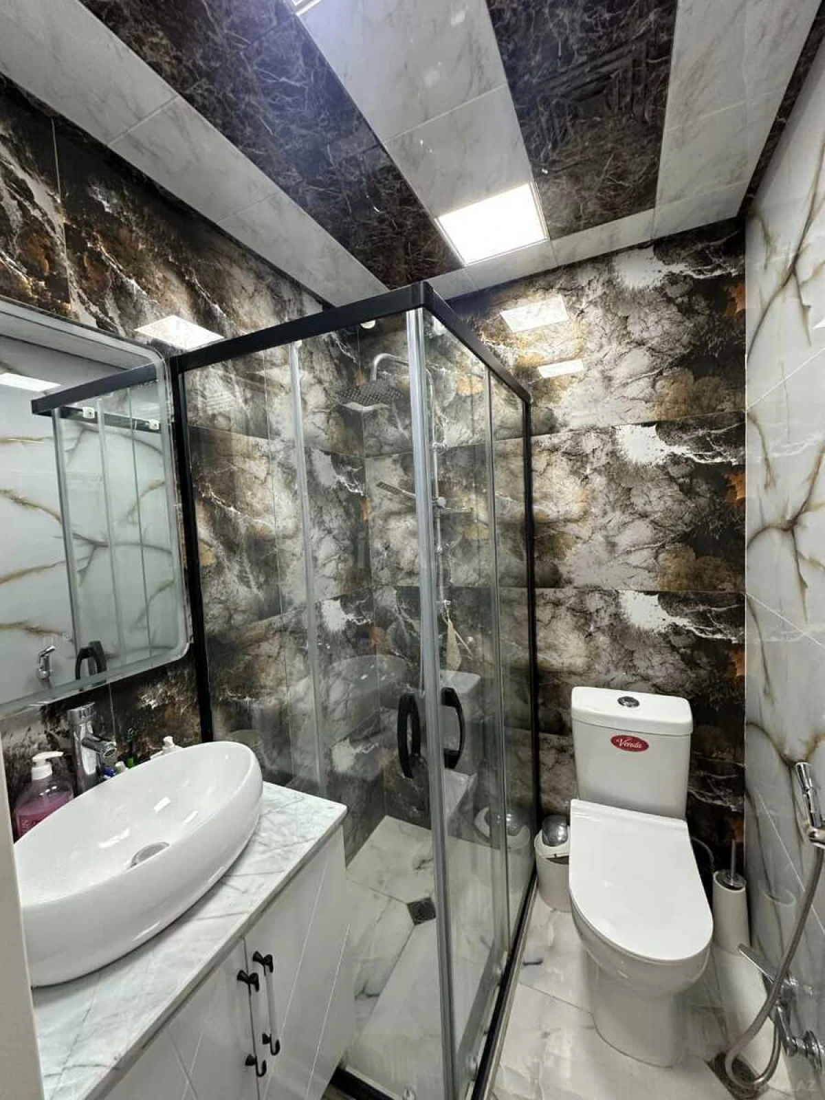 Satılır 2 otaqlı mənzil 60 m²