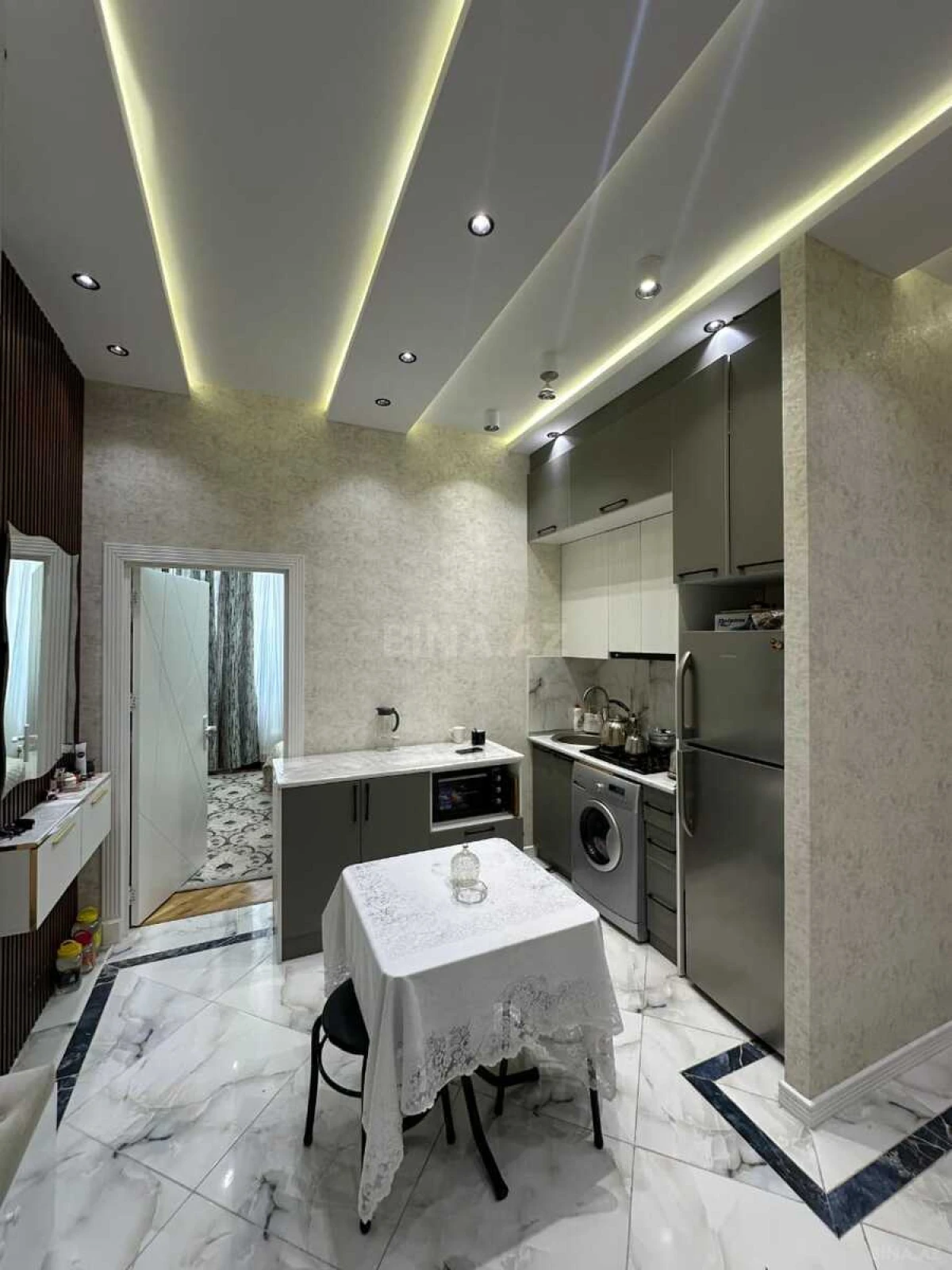 Satılır 2 otaqlı mənzil 60 m²