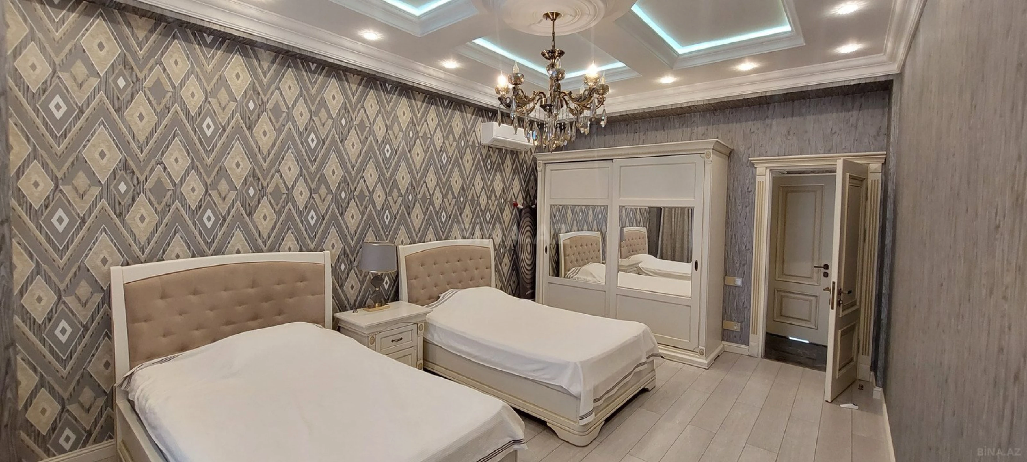 Kirayə verilir 4 otaqlı mənzil 160 m²