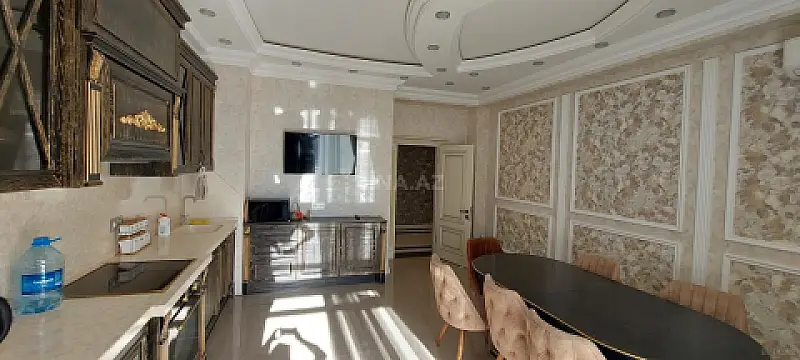 Kirayə verilir 4 otaqlı mənzil 160 m²