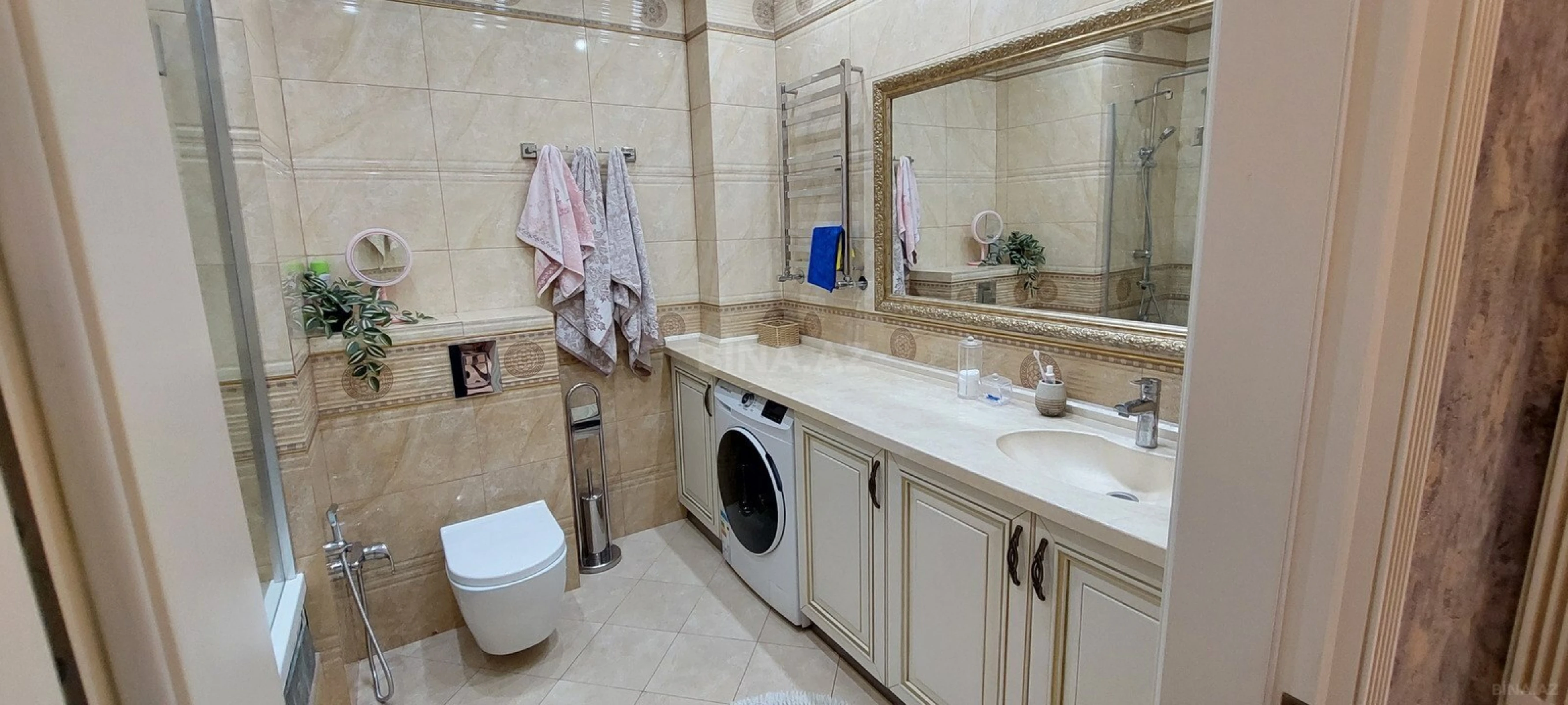 Kirayə verilir 4 otaqlı mənzil 160 m²