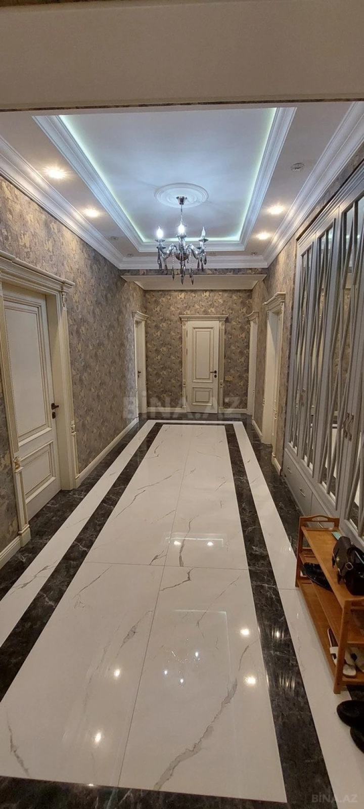 Kirayə verilir 4 otaqlı mənzil 160 m²