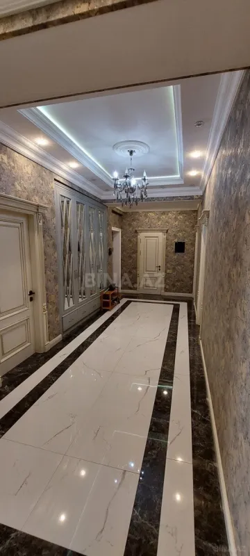 Kirayə verilir 4 otaqlı mənzil 160 m²