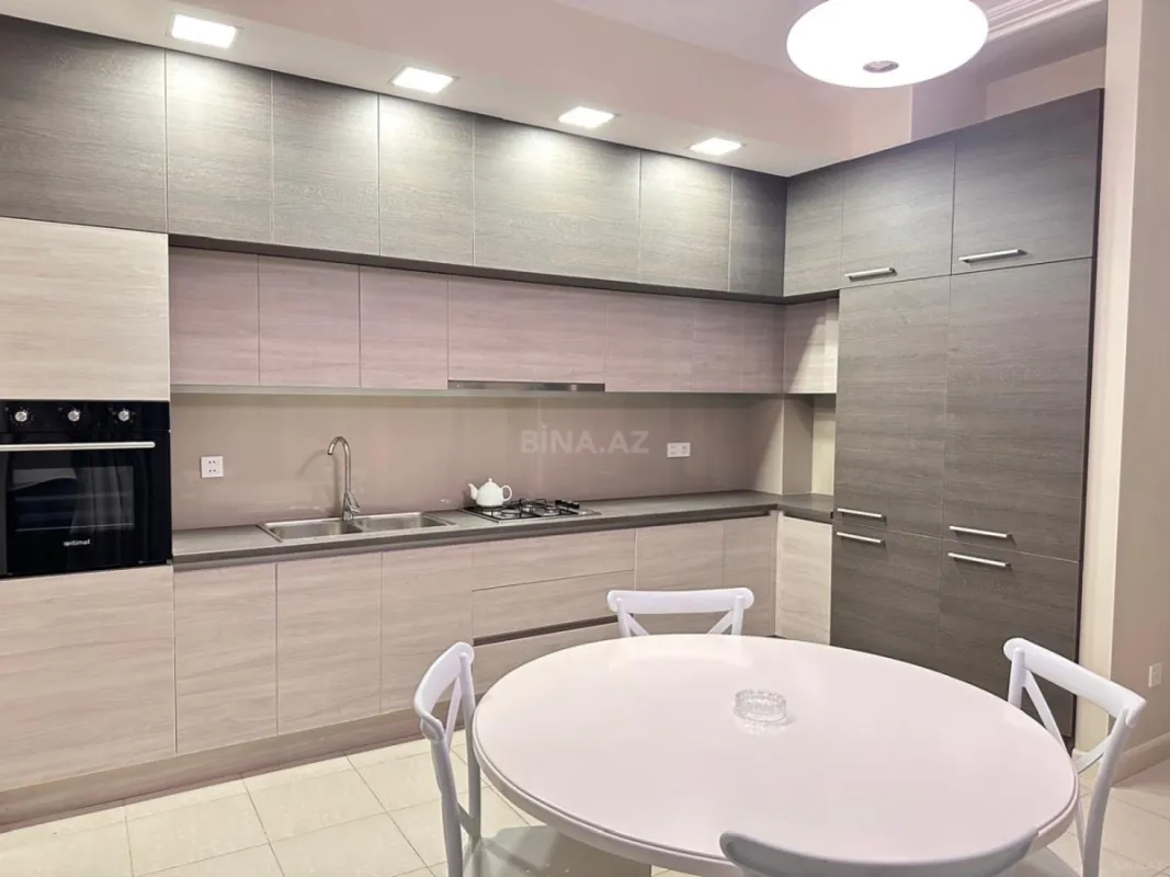 Kirayə verilir 4 otaqlı həyət evi 300 m²