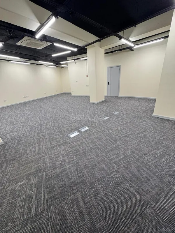 Kirayə verilir 5 otaqlı ofis 200 m²