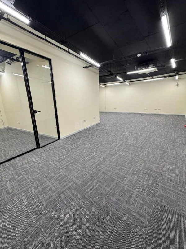 Kirayə verilir 5 otaqlı ofis 200 m²