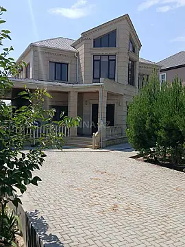 Satılır 9 otaqlı həyət evi 300 m² — Bakı, Abşeron 9 otaq 300.00 m²
