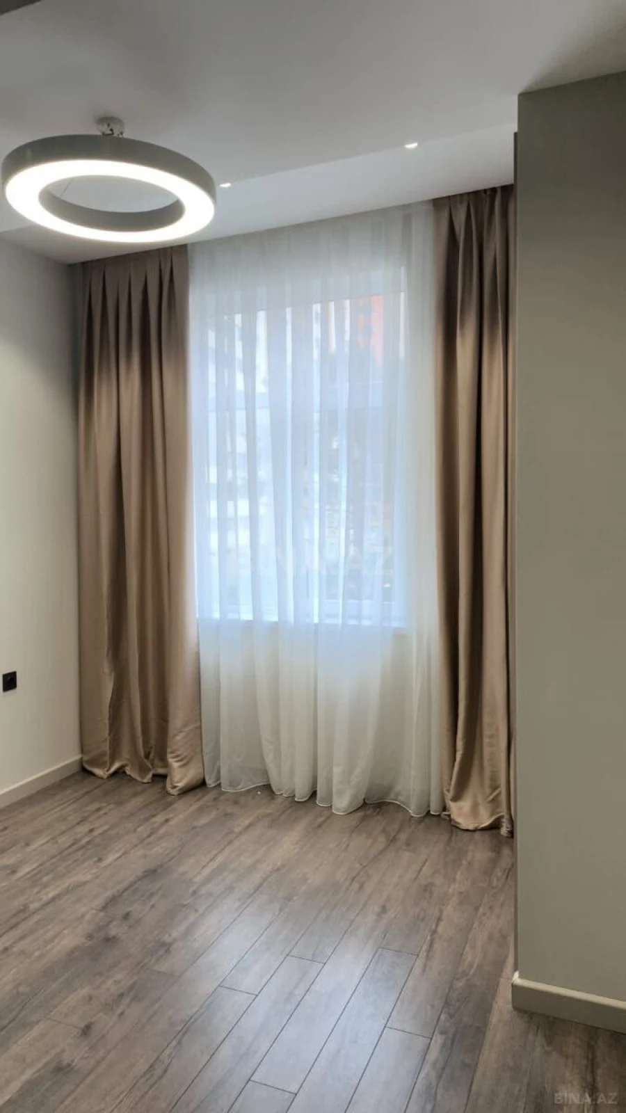 Satılır 3 otaqlı mənzil 74 m²