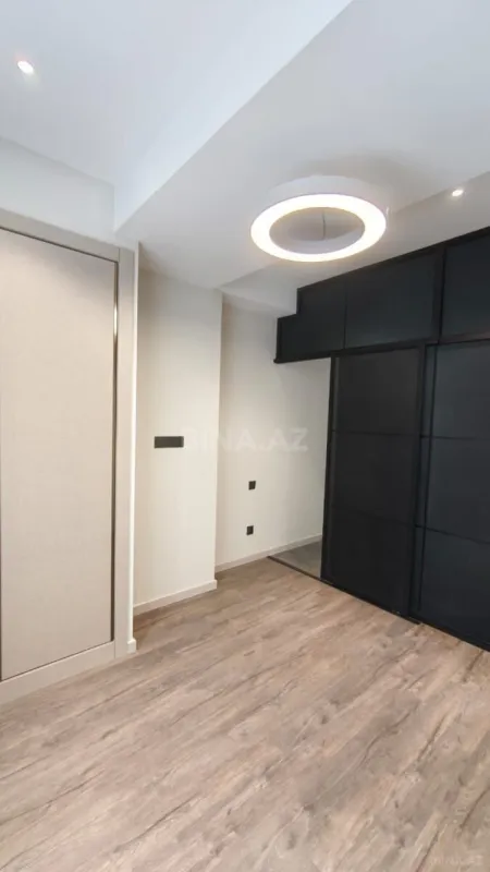 Satılır 3 otaqlı mənzil 74 m²