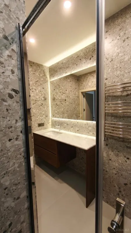 Satılır 3 otaqlı mənzil 74 m²