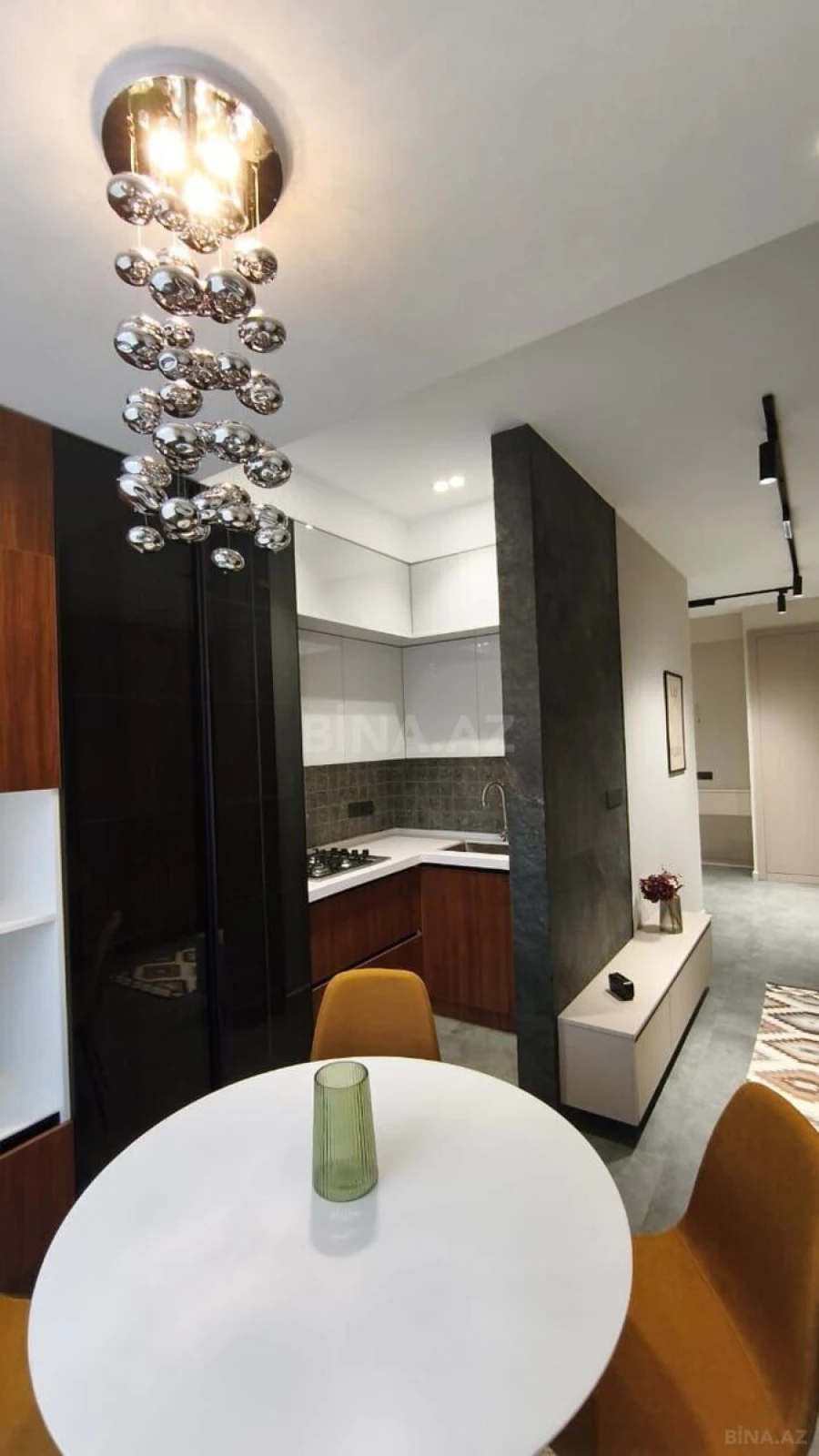 Satılır 3 otaqlı mənzil 74 m²