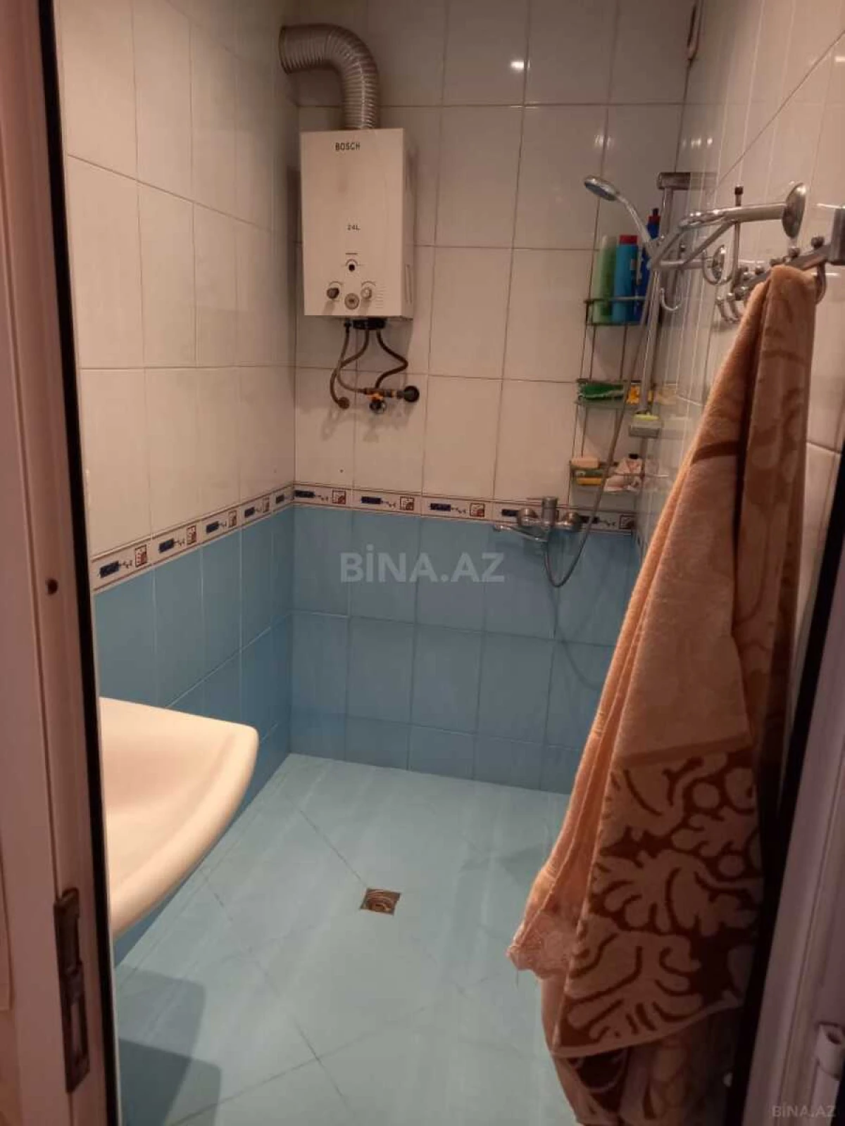 Satılır 4 otaqlı mənzil 110 m²