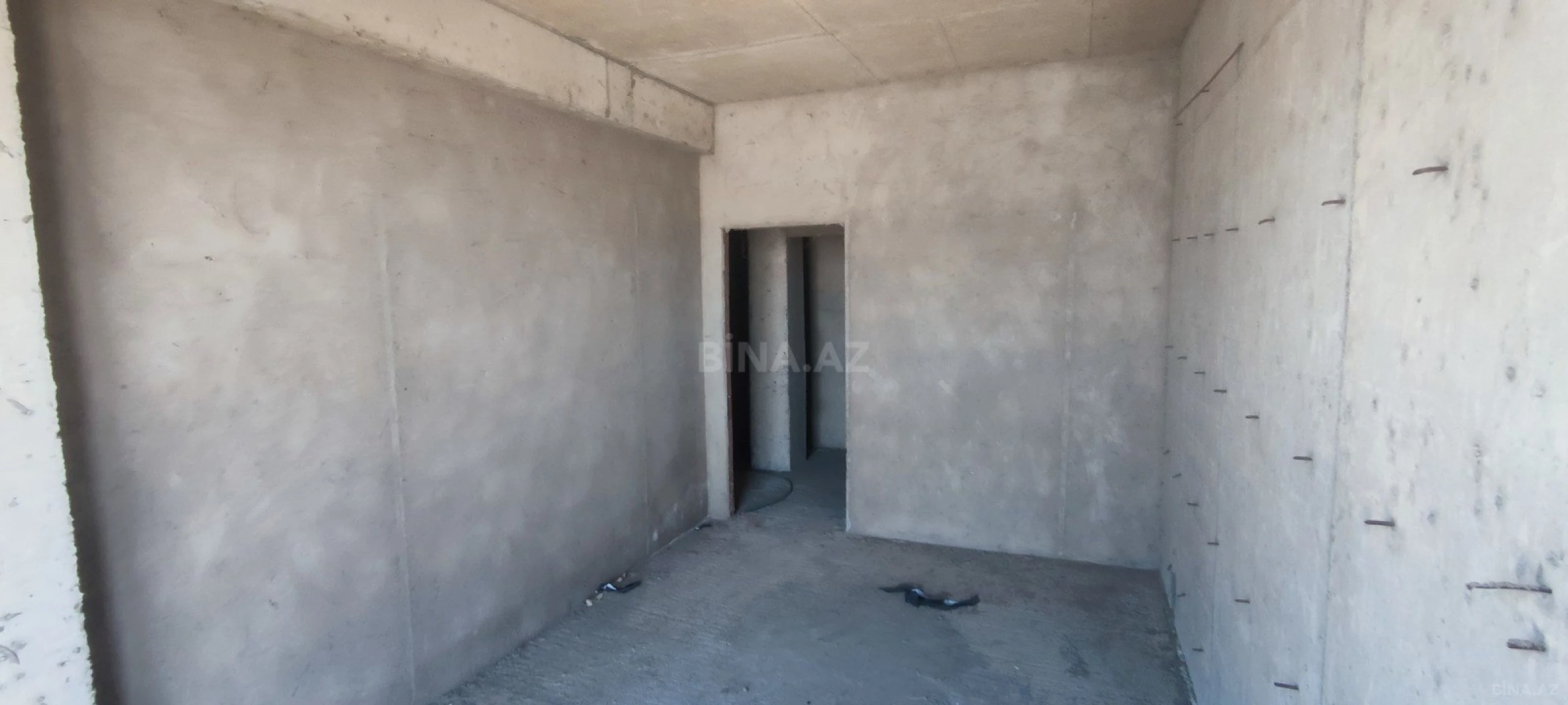 Satılır 2 otaqlı mənzil 82 m²