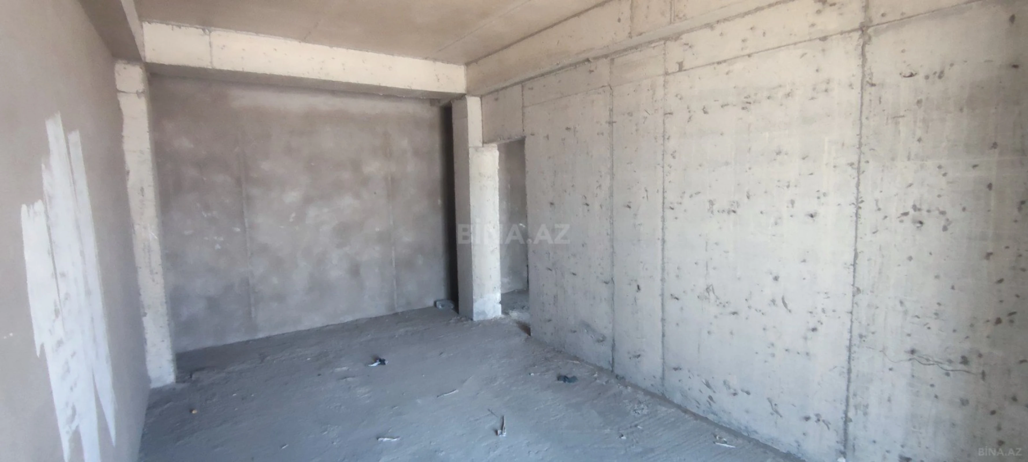 Satılır 2 otaqlı mənzil 82 m²