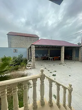 Satılır 3 otaqlı həyət evi 160 m²