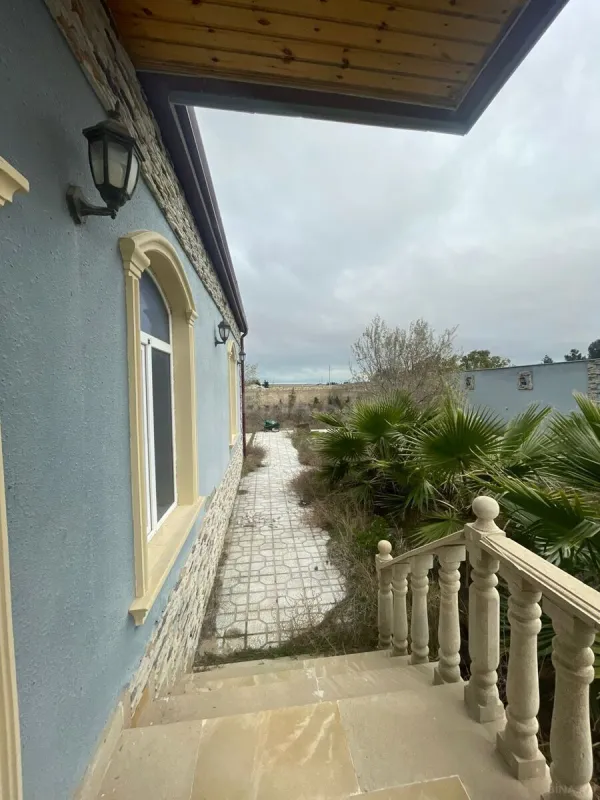 Satılır 3 otaqlı həyət evi 160 m²