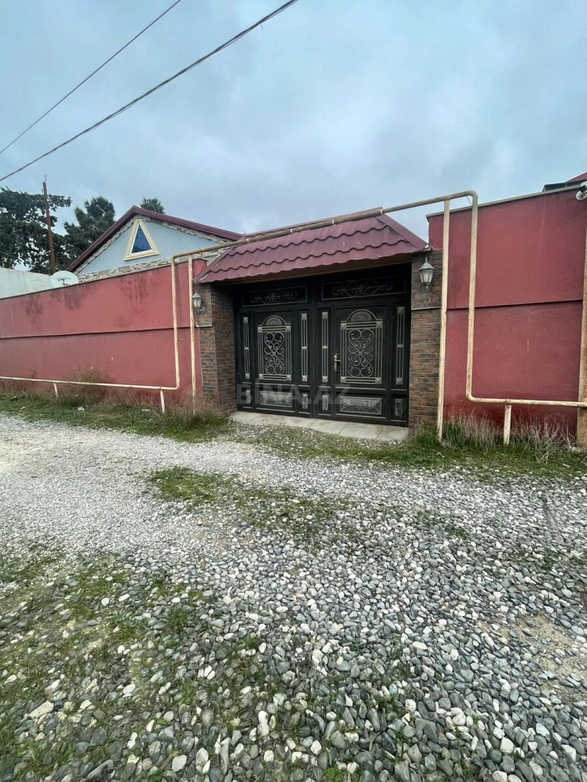 Satılır 3 otaqlı həyət evi 160 m²