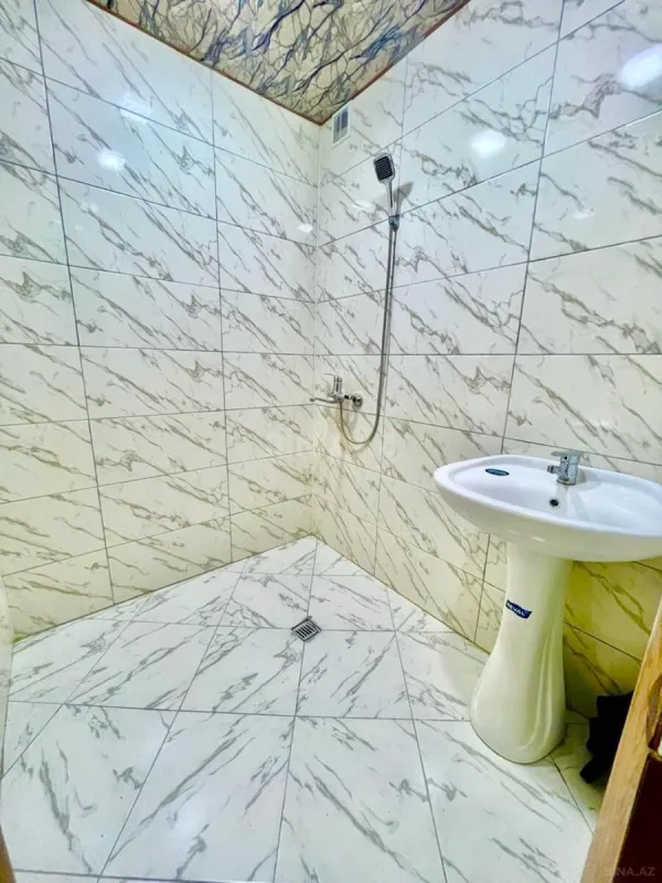 Satılır 2 otaqlı mənzil 58 m²