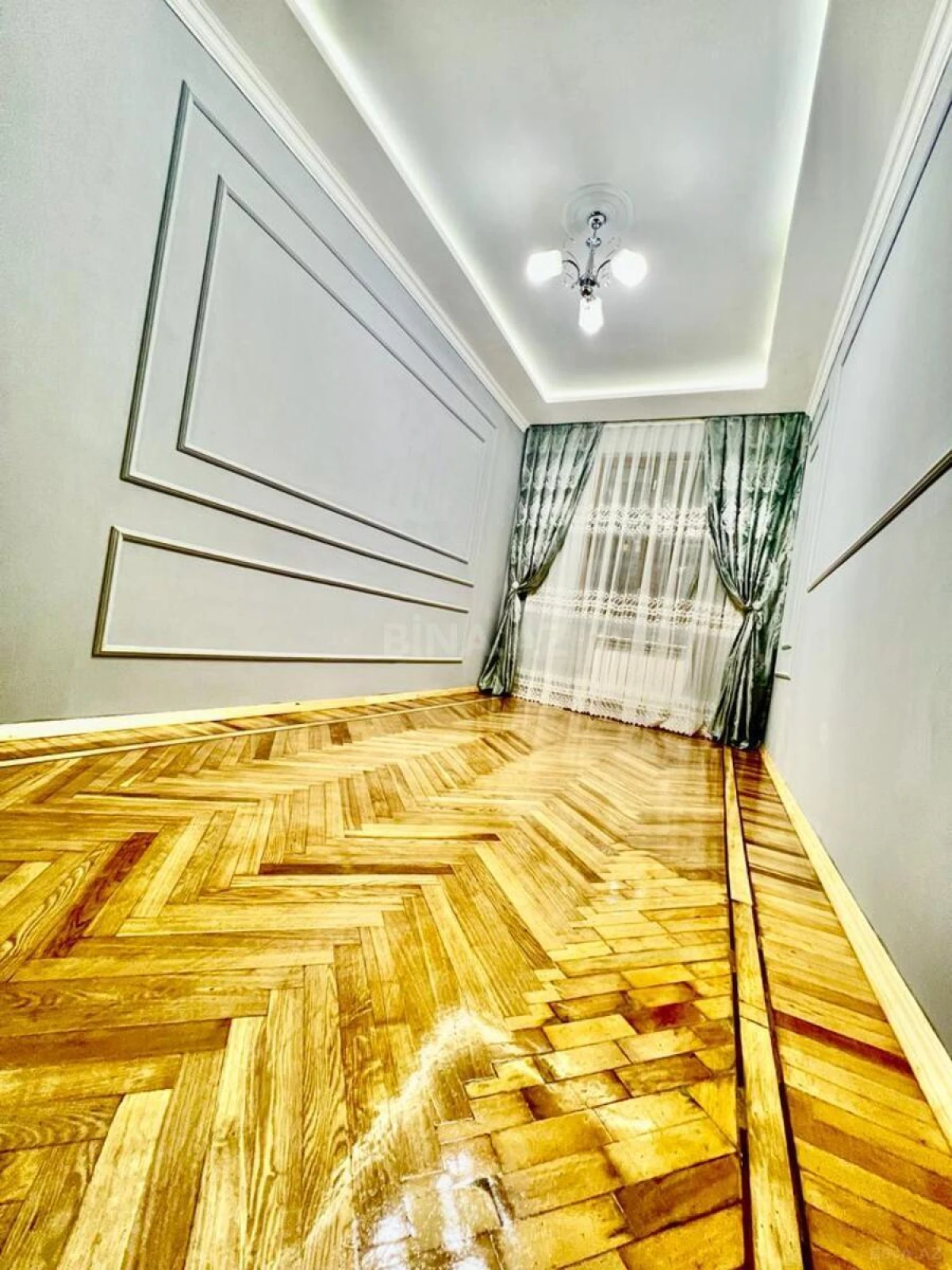 Satılır 2 otaqlı mənzil 58 m²