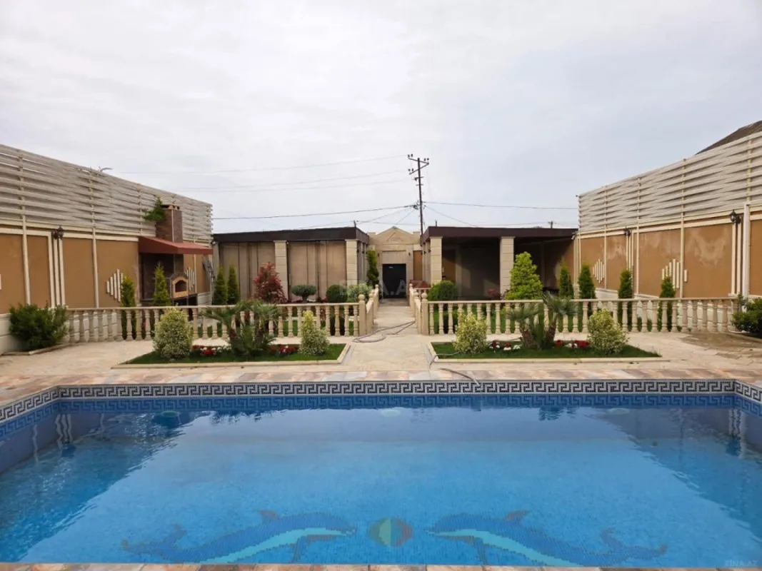 Kirayə verilir 5 otaqlı həyət evi 340 m²