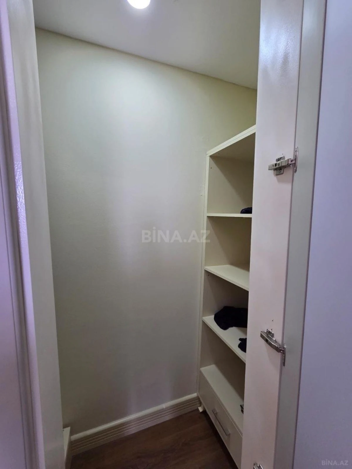 Kirayə verilir 5 otaqlı həyət evi 340 m²