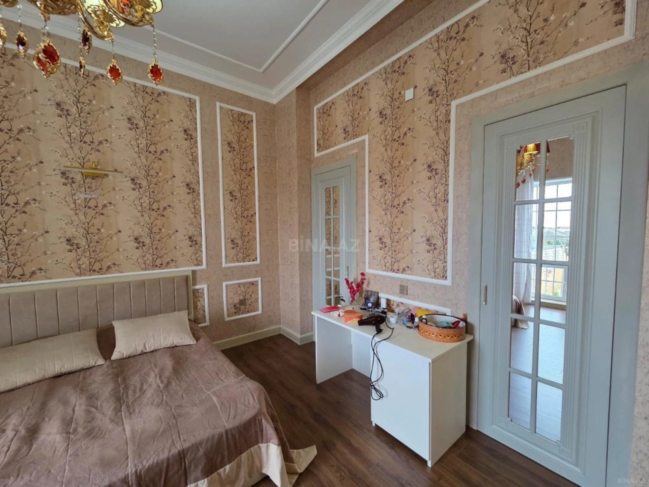 Kirayə verilir 5 otaqlı həyət evi 340 m²