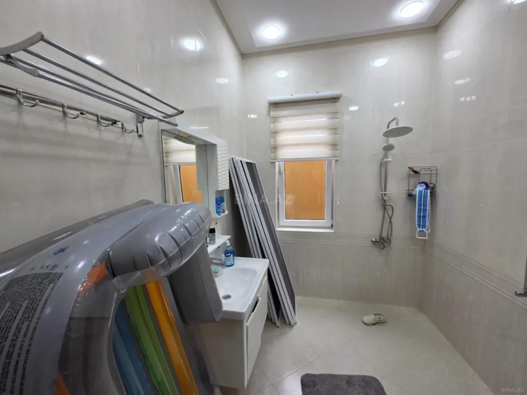 Kirayə verilir 5 otaqlı həyət evi 340 m²
