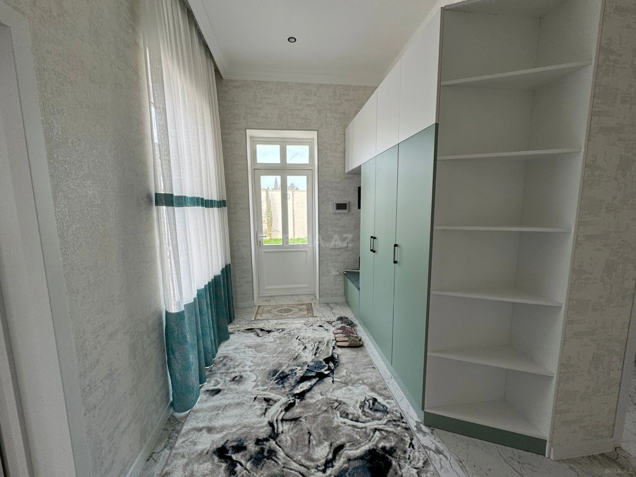 Kirayə verilir 4 otaqlı həyət evi 200 m²