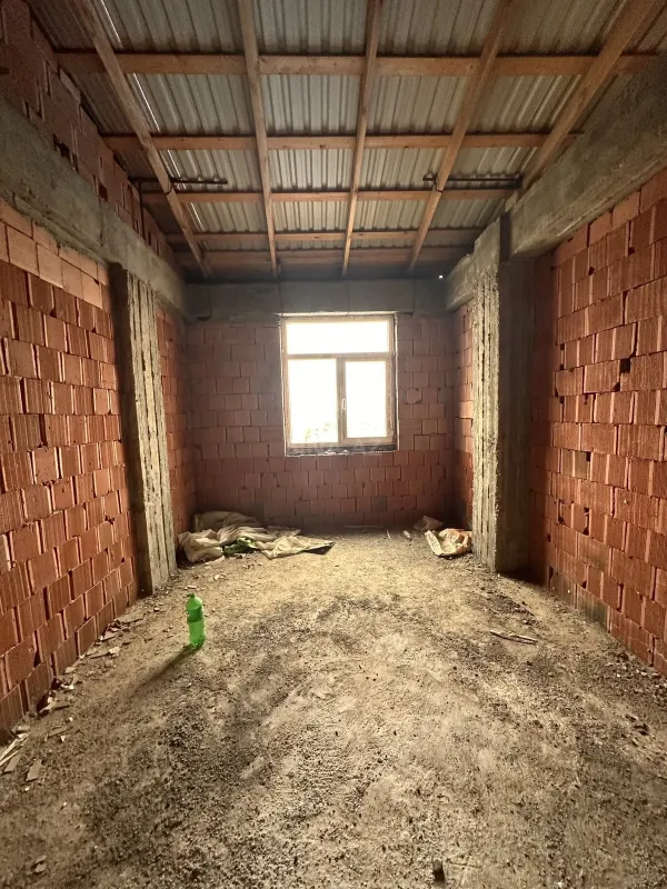 Satılır 2 otaqlı mənzil 71 m²