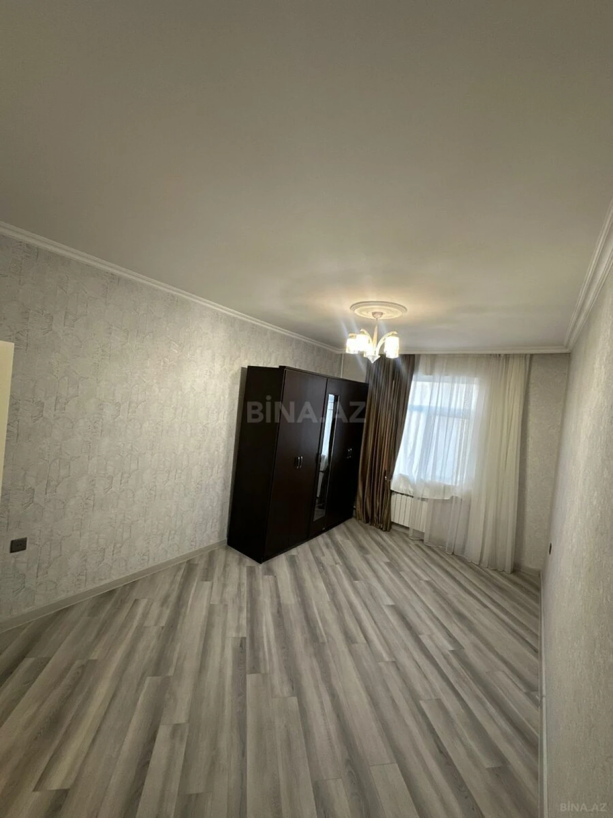 Satılır 2 otaqlı mənzil 55 m²
