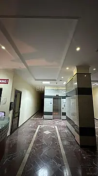 Satılır 5 otaqlı mənzil 250 m²